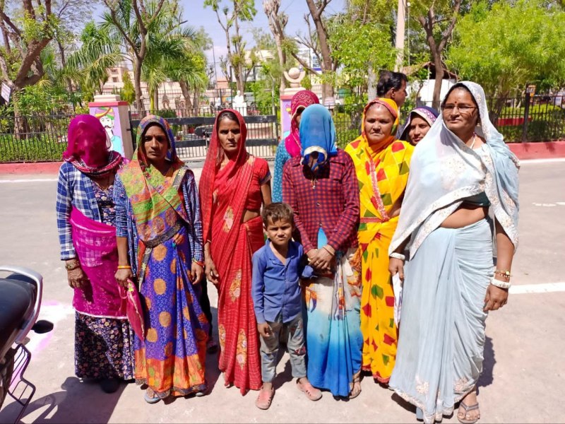 मुफ्त गेहूं का इंतजार