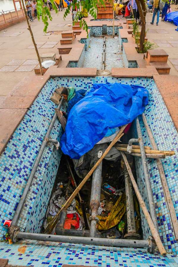 jal Mahal paal bad condition