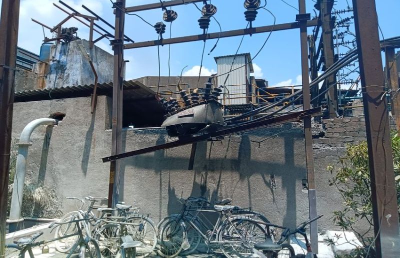 Surat/ ट्रांसफार्मर में आग के साथ हुआ धमका, श्रमिक झुलसा