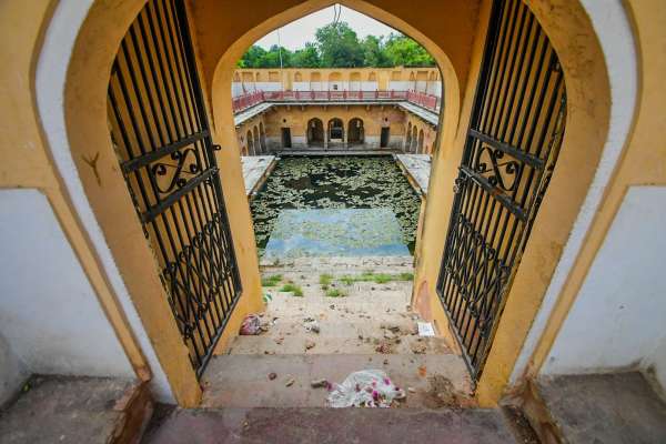 amritam jalam at kale Hanuman ji ki bavdi