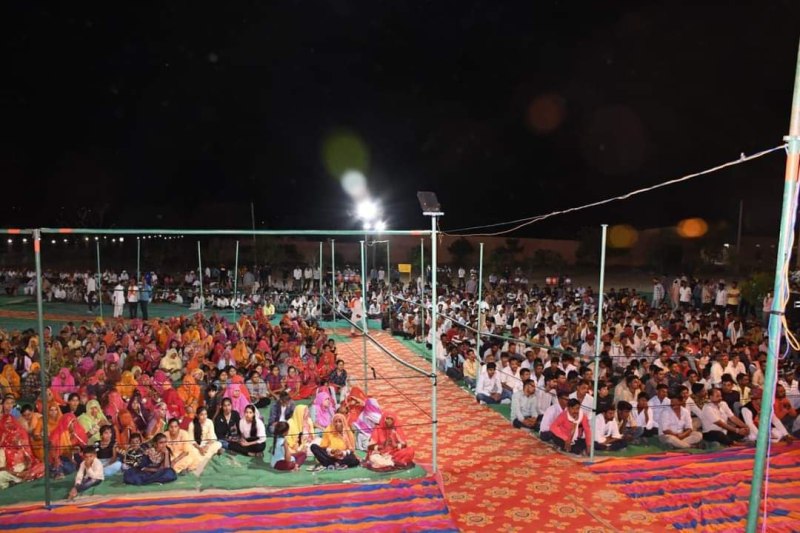 गोमाता की सेवार्थ भक्ति संध्या में एक करोड़ राशि का दान