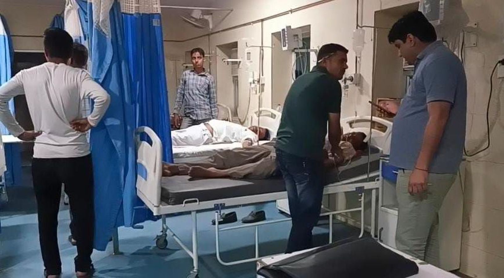हौद में गिरी किशोरी, बचाने के प्रयास में करंट, किशोरी सहित तीन की मौत