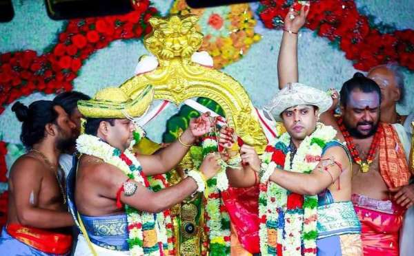 देवी मीनाक्षी और भगवान सुंदरेश्वर विवाह के साक्षी बने हजारों श्रद्धालु, महिलाओं ने भी पहने नए मंगलसूत्र