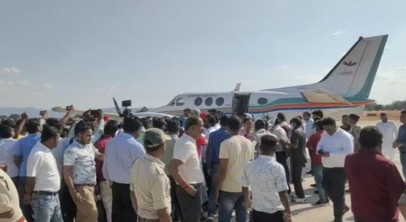 Flight landing on Darima Airport