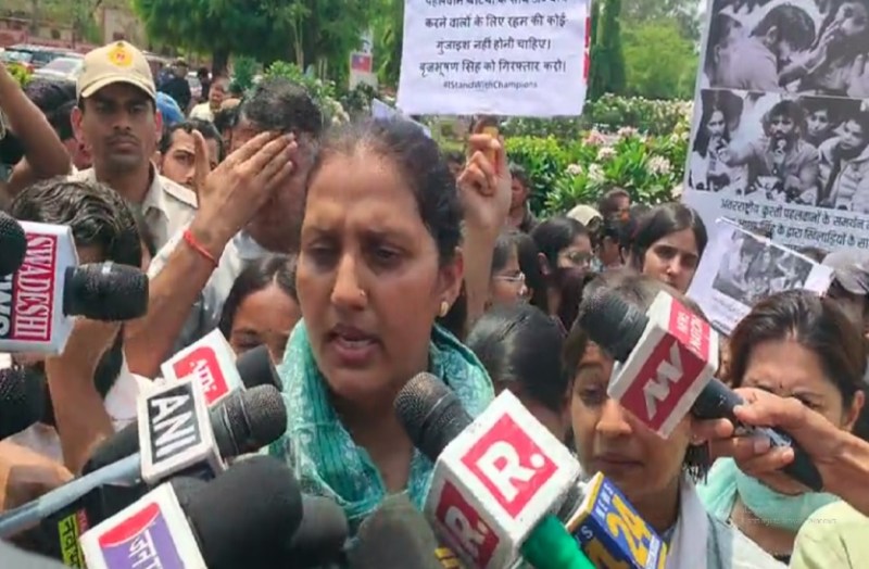 मान बढ़ाने वाली बेटियां रो रही हैं खून के आंसू : कृष्णा पूनिया