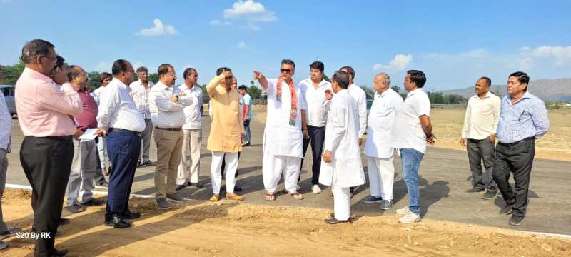 प्रधानमंत्री मोदी 10 मई को आएंगे आबूरोड, तैयारियां शुरू, हवाई पट्टी का किया निरीक्षण