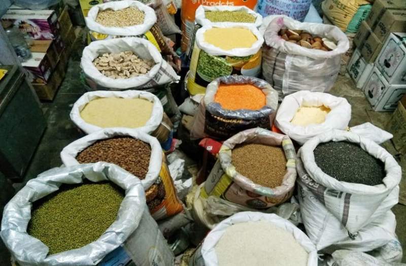 पनियल दाल-रोटी खाओ, प्रभु के गुण गाओ!