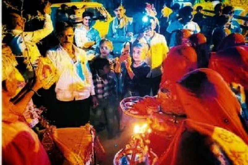 अनूठी शादी : गाजे बाजों से पहुंची बारात, रीति रिवाज से हुई पीपल की शादी