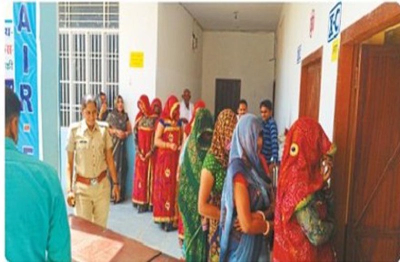 नगरपालिका उपचुनाव में दिखा उत्साह