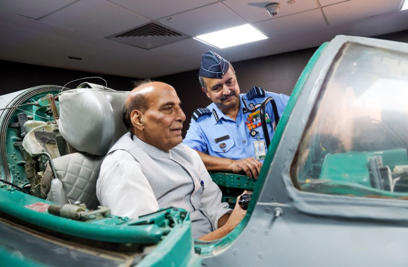 रक्षा मंत्री राजनाथ सिंह 