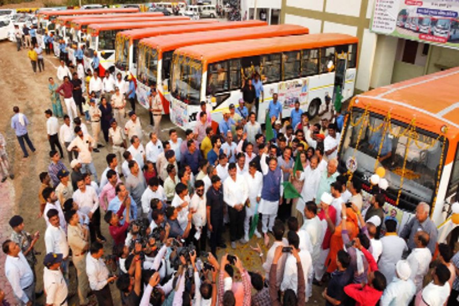 City bus at your service from 8 am