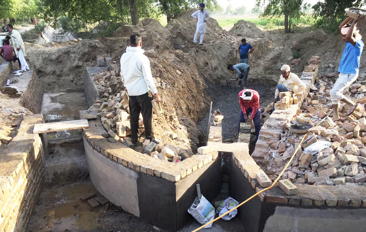 क्रस्ट लेवल की ऊंचाई को लेकर किसान हुए सहमत