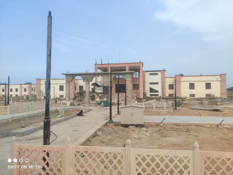 सीएम के इंतजार में विवि भवन की शिफ्टिंग अटकी