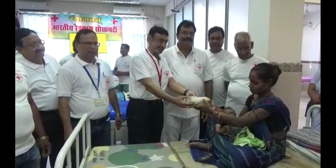 विश्व रेडक्रास दिवस: पीडि़त मानवता की सेवा के आव्हान के साथ कार्यक्रम आयोजित