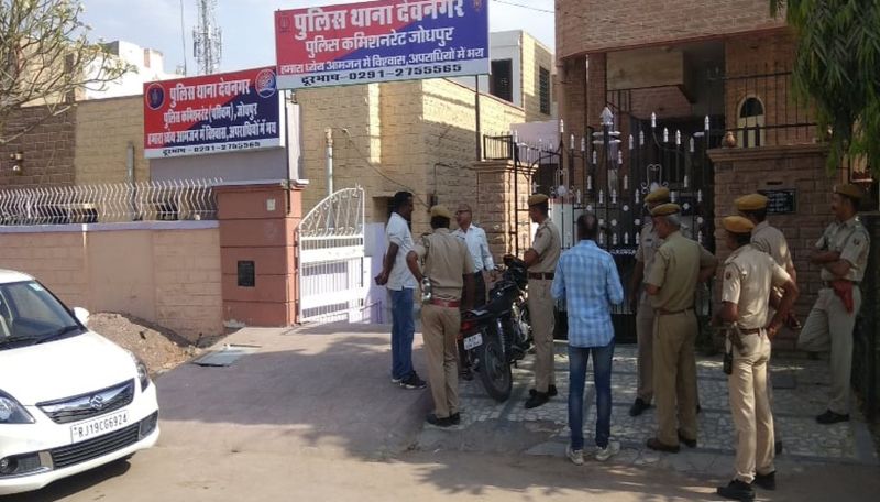 छह साल बड़े युवक से हो रहा था नाबालिग का निकाह