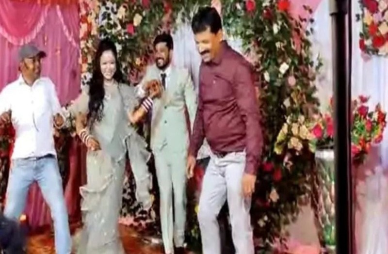 भांजी की शादी में स्टेज पर डांस कर रहे इंजीनियर की हार्ट अटैक से मौत, छाया मातम