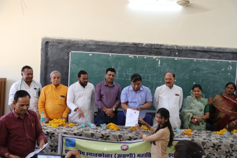 महाविद्यालय में लगे शिविर में बने 133 ड्राइविंग लाइसेंस, इनमें 106 छात्राओं ने बनवाए