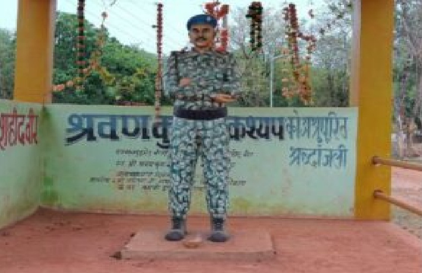 शहादत को नमन : जवान के बलिदान का सर्वोच्च सम्मान , राष्ट्रपति ने पत्नी को सौंपा कीर्ति चक्र