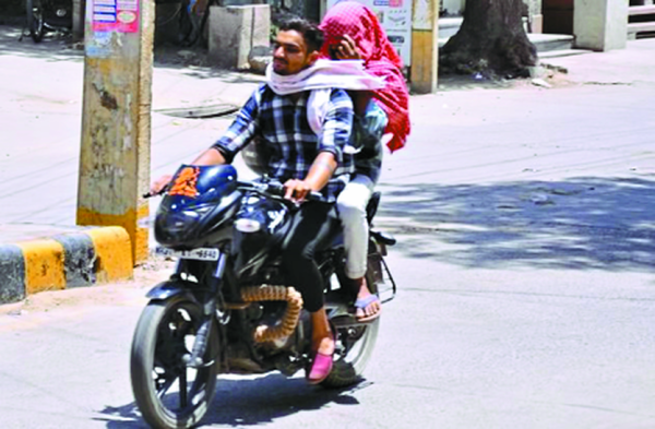 Patrika Photo Gallery: आंख दिखाने लगा पारा, आसमान से बरस रही आग