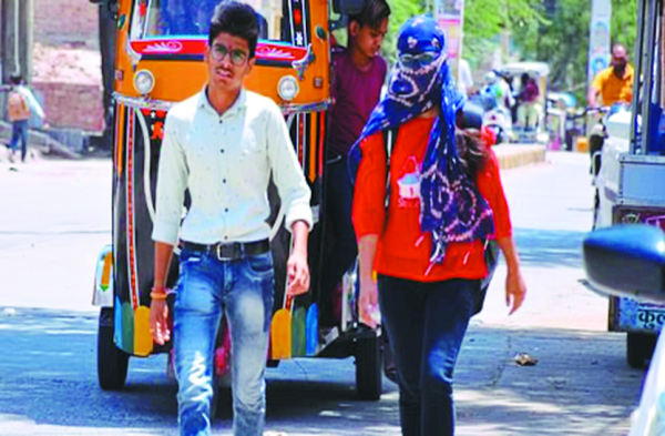 Patrika Photo Gallery: आंख दिखाने लगा पारा, आसमान से बरस रही आग