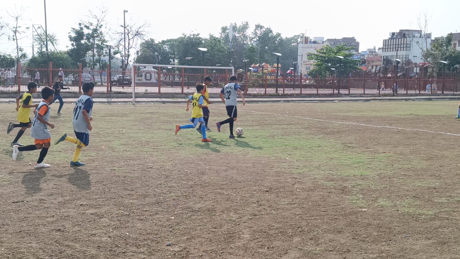 Regional Games: ग्रास रूट डे फुटबॉल चैंपियनशिप में वीएन मोघे टीम की जीत से
शुरुआत