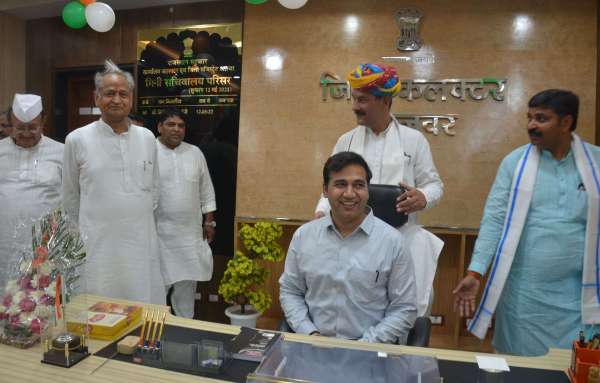 CM inaugurated the mini secretariat of Alwar