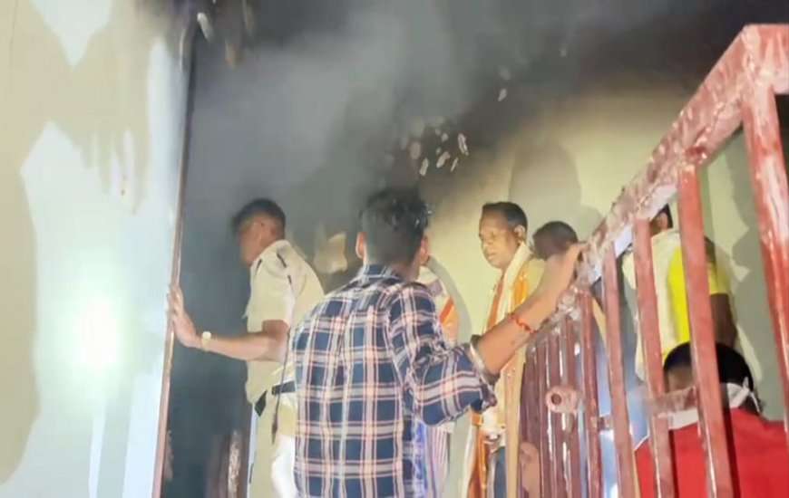 Fire in cloth shop