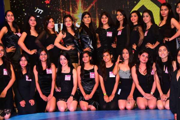 Daughter's true friend is mother, unique bonding seen in Miss Rajasthan auditions
