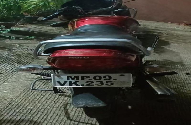 पुलिस ने बाइक सवार का फिल्मी स्टाइल में पीछा किया, युवती सहित तीन पकड़ाए