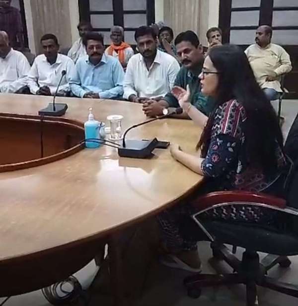  जैसलमेर कलक्ट्रेट में वार्ता 