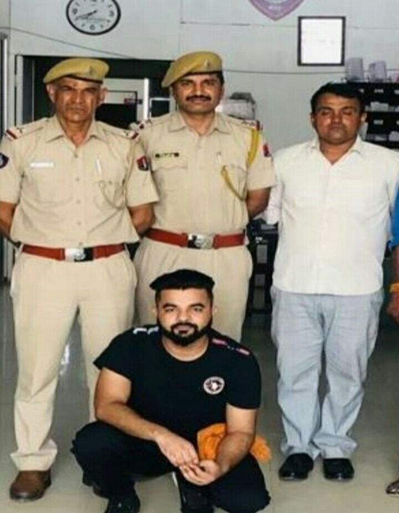 शराब दुकानदार को रंगदारी के लिए जान से मारने की धमकी