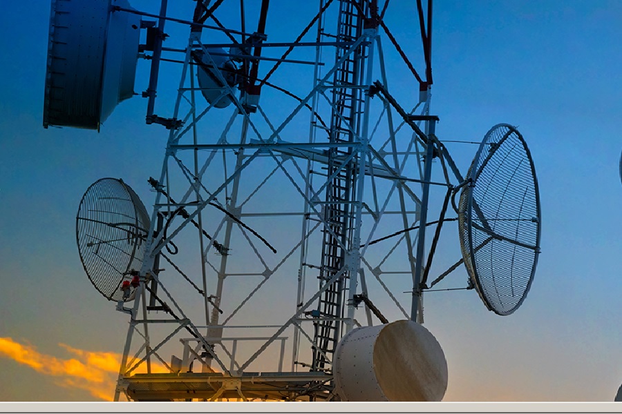 लैंडलाइन टेलीफोन से मोबाइल तक का रोमांचक सफर