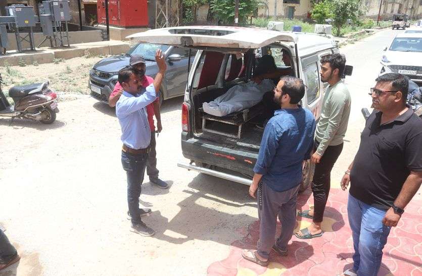 देखें वीडियो...शादी से इन्कार गुजरा नागवार, और उतार दिया सीने में खंजर..किया गिरफ्तार