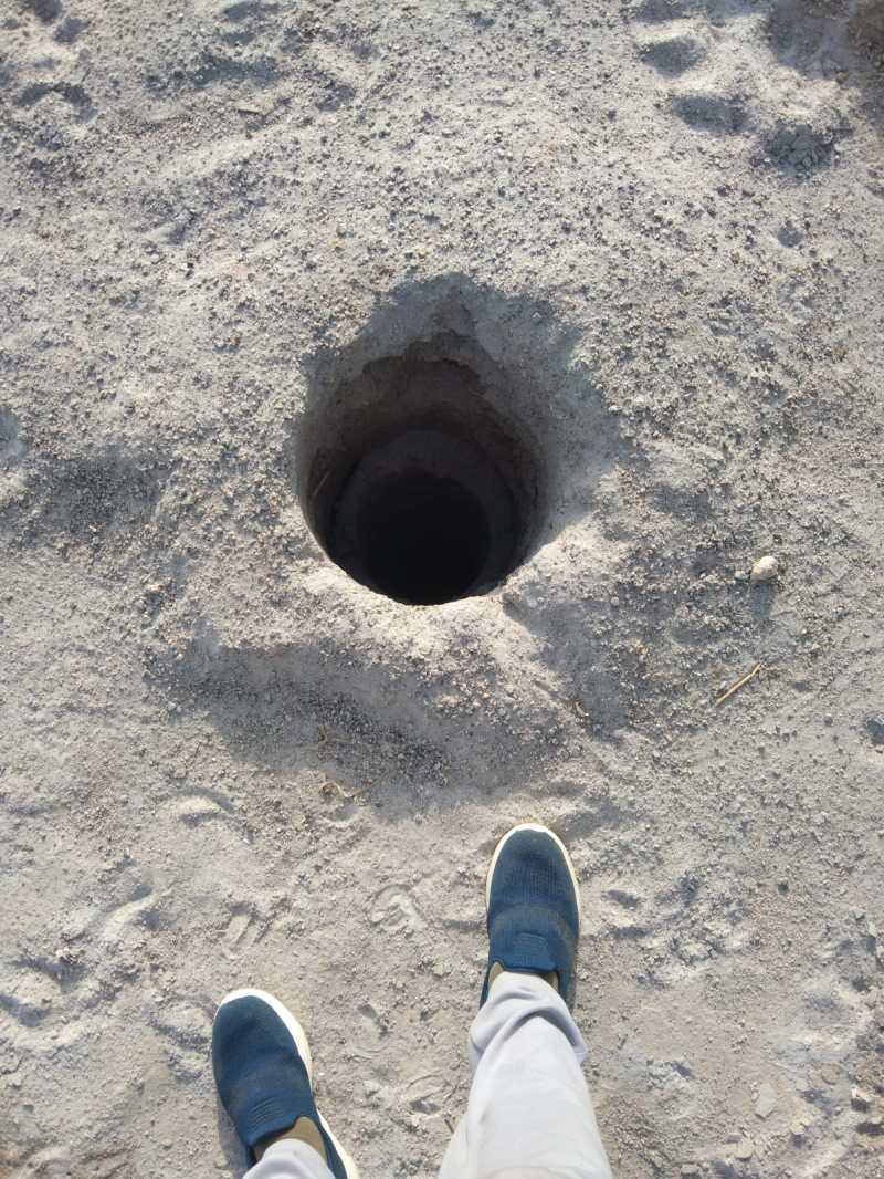 खेत में बोरवेल खुला छोडऩे पर खेत मालिक पर एफआईआर