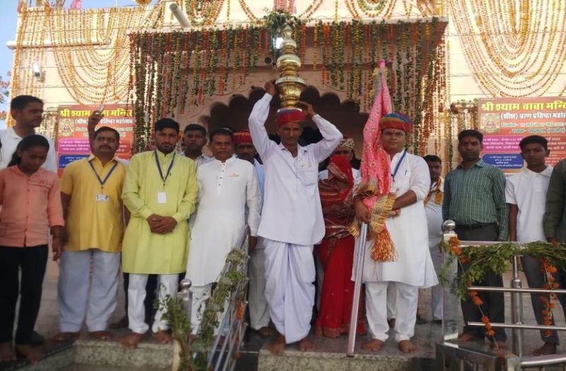 श्रद्धालुओं ने बाबा श्याम के चरणों में नवाया शीश