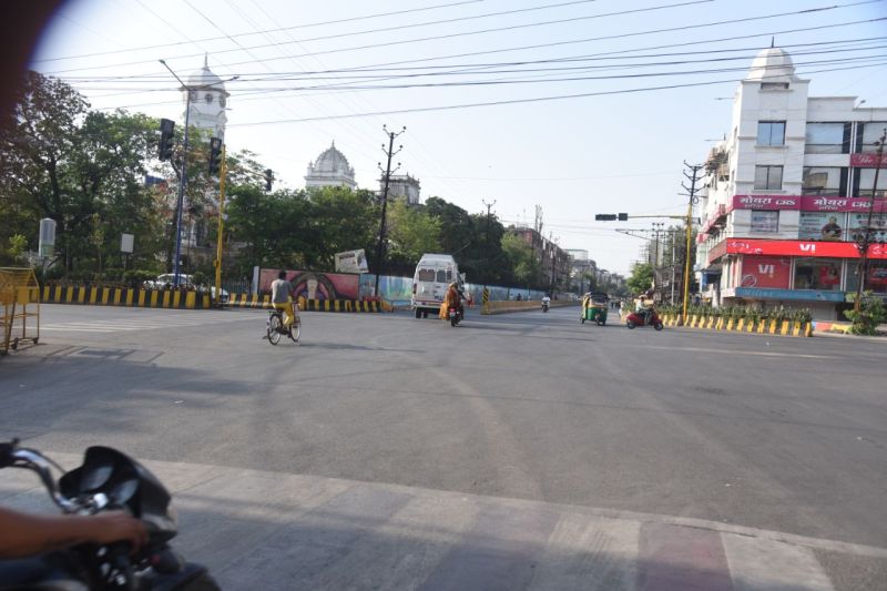 इंद्रप्रस्थ चौराहे का लेफ्ट टर्न नहीं है राइट