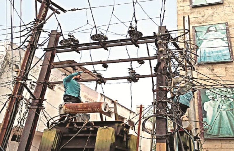 मेंटेनेंस कार्य