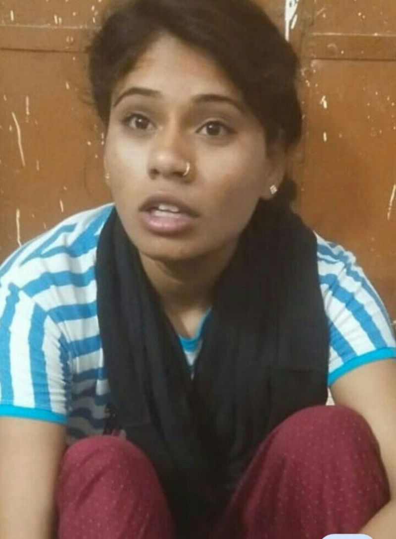 अश्लील वीडियो बनाकर व्यापारी से हनी ट्रैप, युवती गिरफ्तार