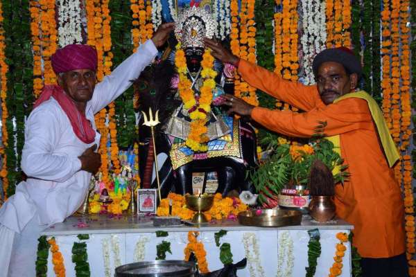 शनि जयंती पर निकली शोभायात्रा