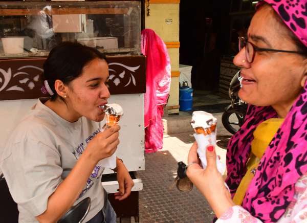 See some different pictures of heat protection in Ajmer..