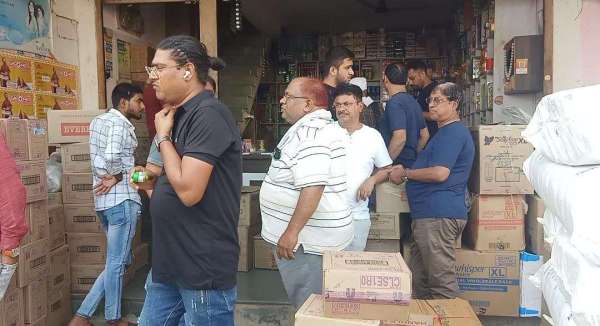 ACCU team raids Naresh Traders