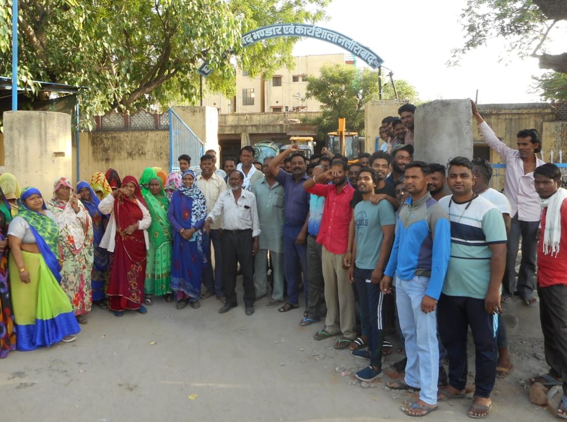 नसीराबाद में सफाईकर्मियों ने किया कार्य बहिष्कार, कचरे के लगे ढेर