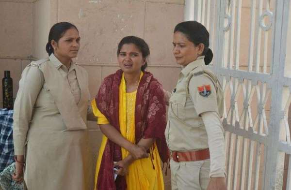 पीटीईटी-2023: सुबह 10 बजे प्रवेश बंद, देरी से पहुंचने कई अभ्यर्थी रहे परीक्षा से वंचित