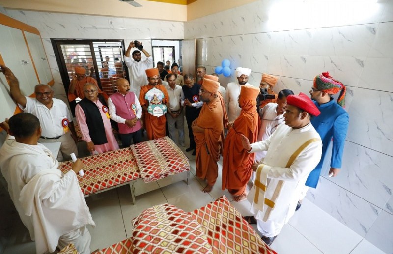 आणंद : एक हजार छात्रों के लिए नि:शुल्क हॉस्टल का लोकार्पण