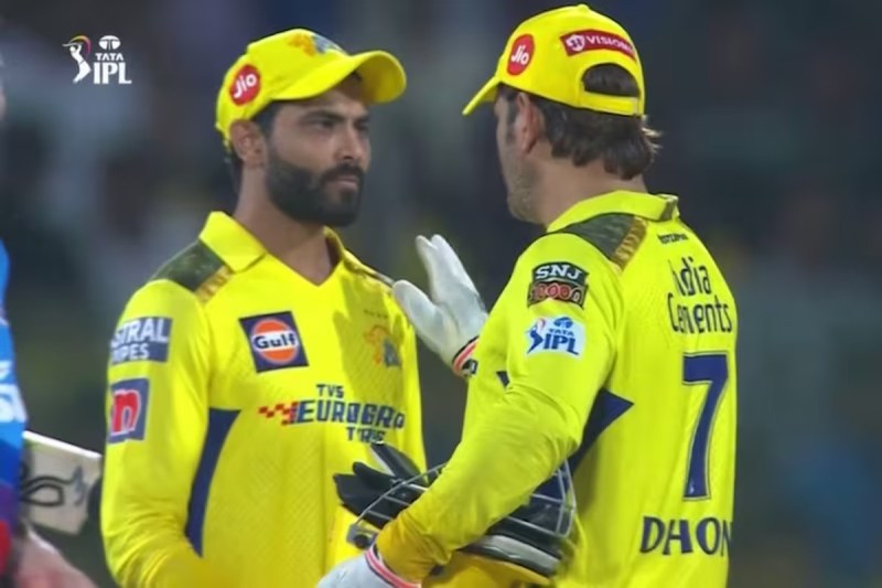 ms-dhoni-ravindra-jadeja-fight-viral-video-surfaced-csk-vs-dc-ipl-2023-playoffs-qualifier.jpg