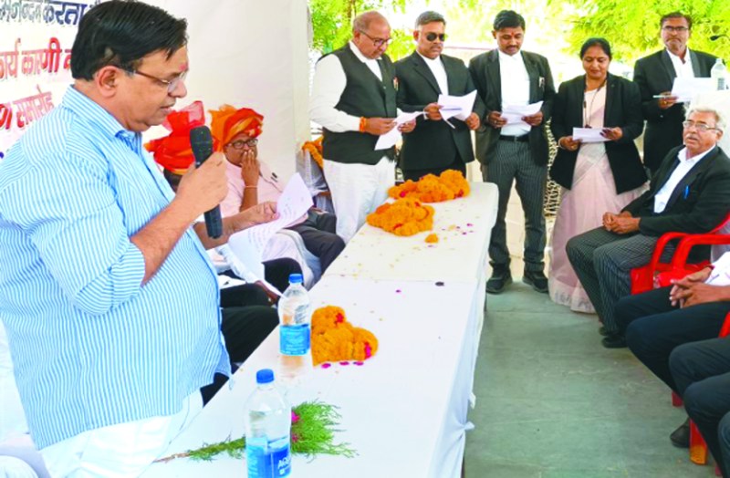 शपथ ग्रहण समारोह में बोले न्यायाधीश , समय पर न्याय दिलाना पहली प्राथमिकता