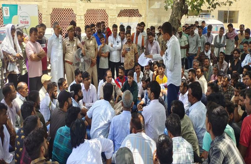 72 घंटे बाद परिजन हुए सहमत उठाया युवराज का शव