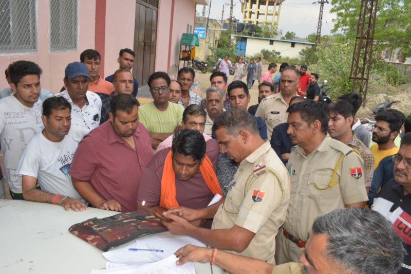 भीलवाड़ा के टेलरिंग व्यवसायी की विषाक्त पदार्थ पीने से मौत