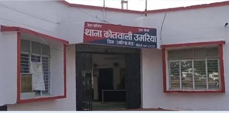 Kotwali police raided, registered 27 cases, seized 139 liters of mahua and 85 pav country liquor