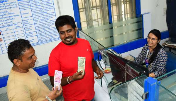 Two thousand rupess exchange start in Ajmer